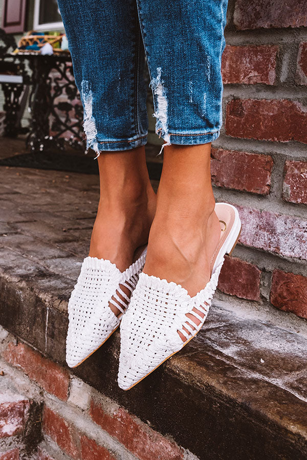 The Bellview Woven Flat In White
