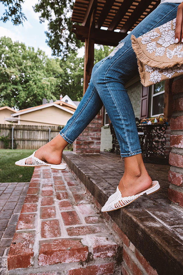 The Bellview Woven Flat In White