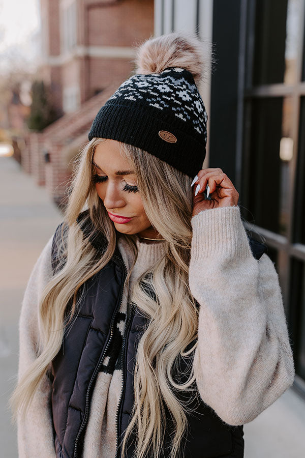 Colorado Cutie Faux Fur Pom Beanie in Black