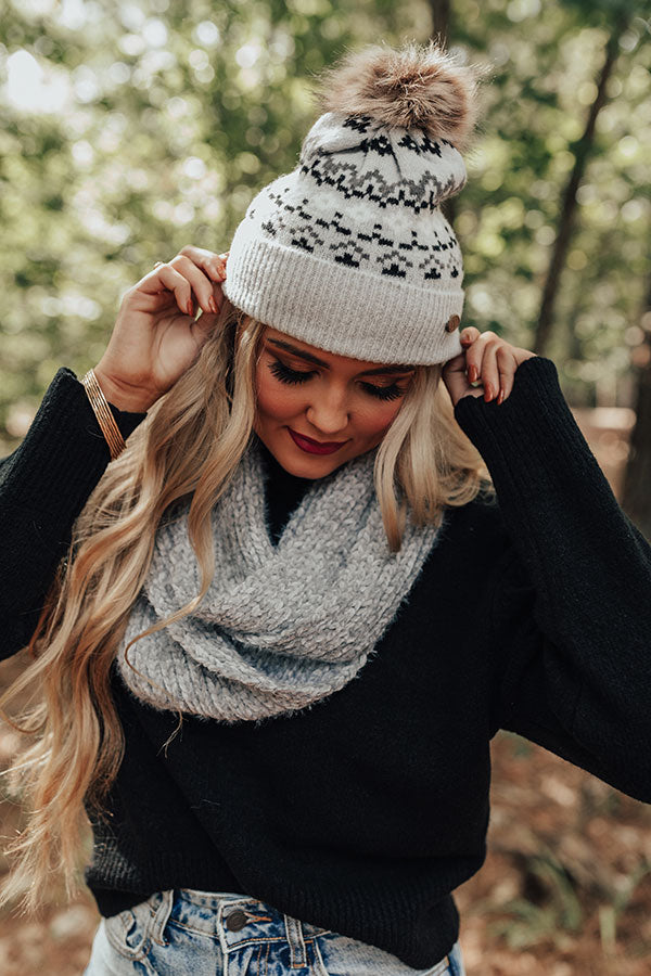 Colorado Cutie Faux Fur Pom Beanie in Light Grey