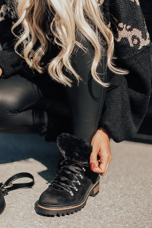 Favor The Cold Fur Lined Boot In Black