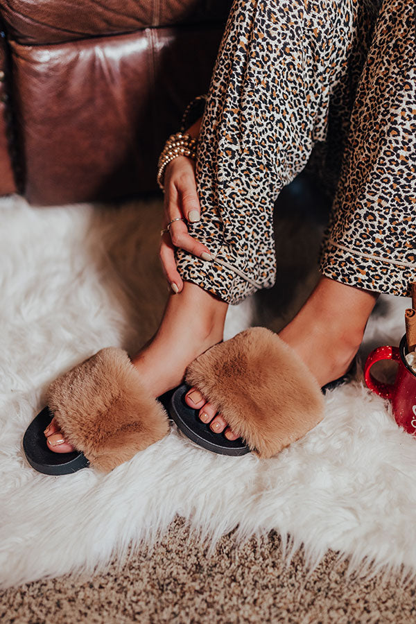 The Lila Plush Slipper In Iced Latte