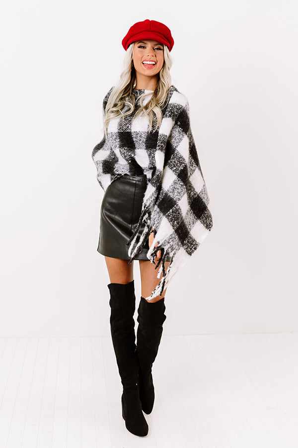 Snuggled Up Buffalo Check Poncho In White
