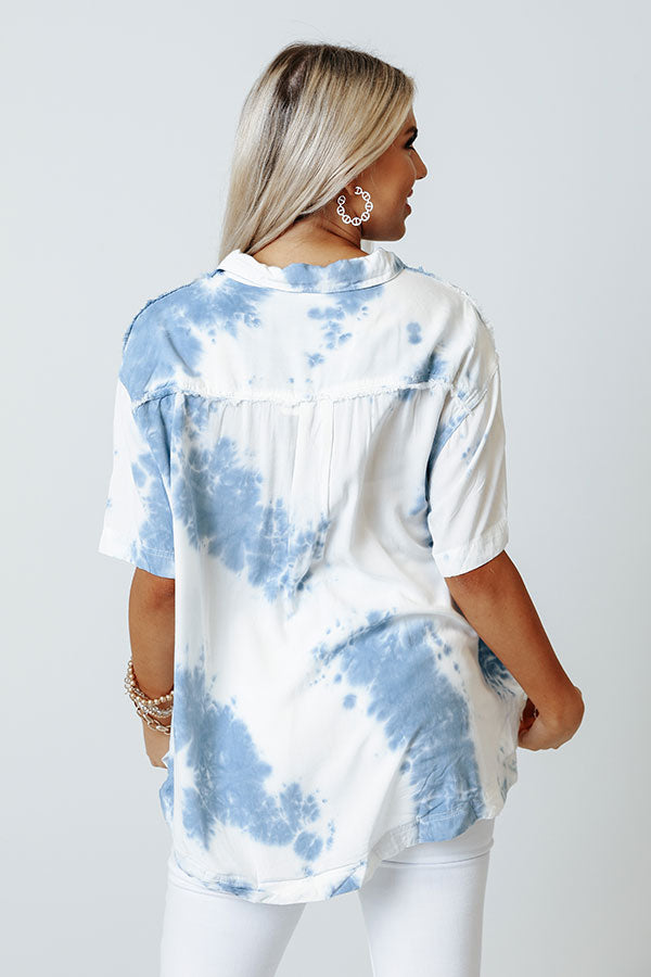 Keep The Peace Tie Dye Top In Blue