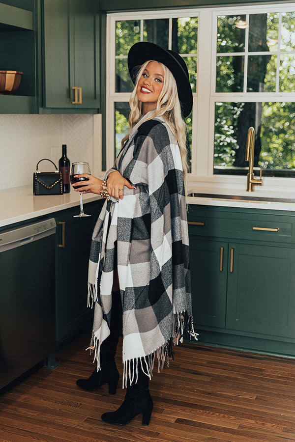 Midwest Dreaming Buffalo Check Poncho In Black