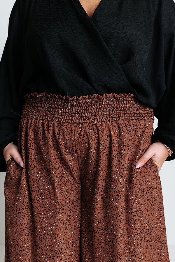 Good Dream Leopard Pants In Cinnamon Curves