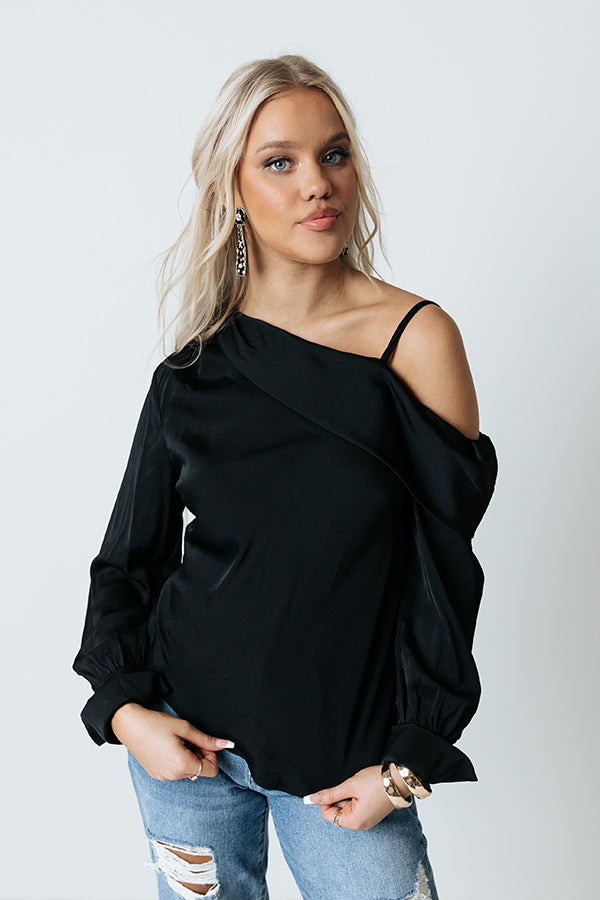 Call The Paparazzi Top In Black
