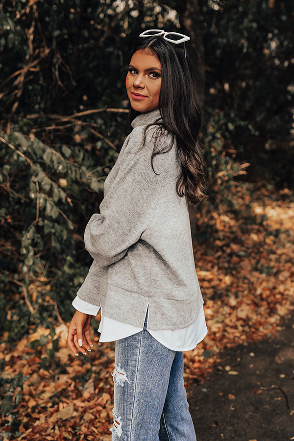 Leaf Lined Drive Sweater Top in Grey