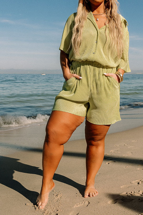 Tour The Town Pleated Shorts In Lime Punch Curves