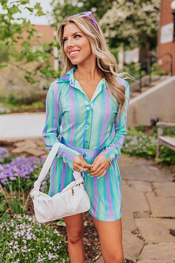 Delightful Dip Pleated Top In Sky Blue