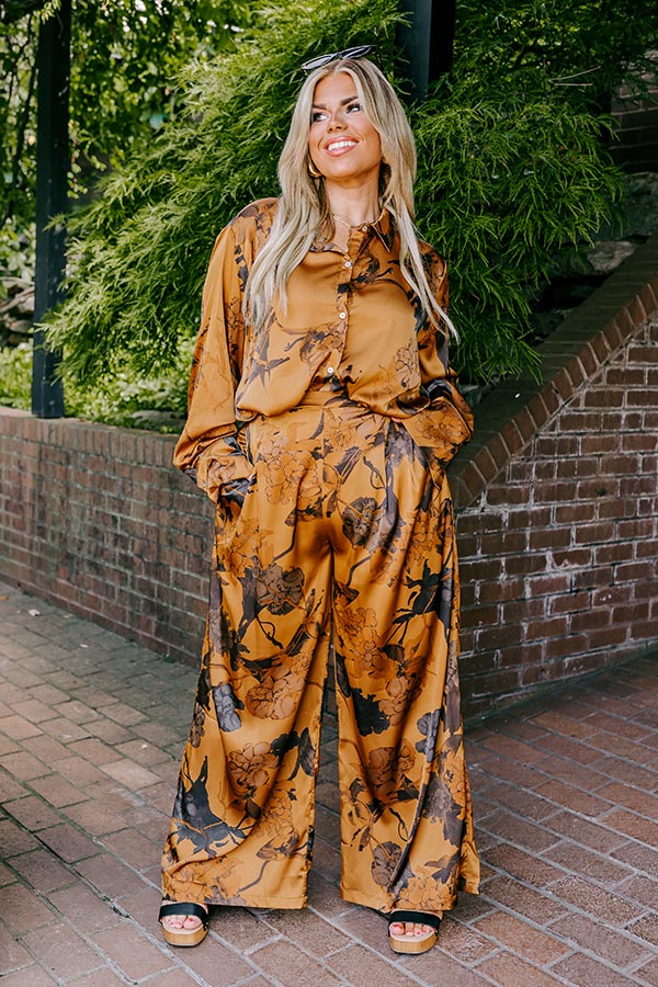 Look My Way Satin Top Curves