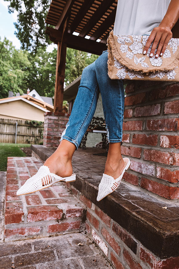 The Bellview Woven Flat In White