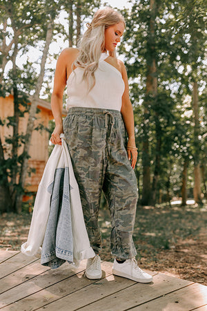 The Tryston Midrise Camo Joggers Curves