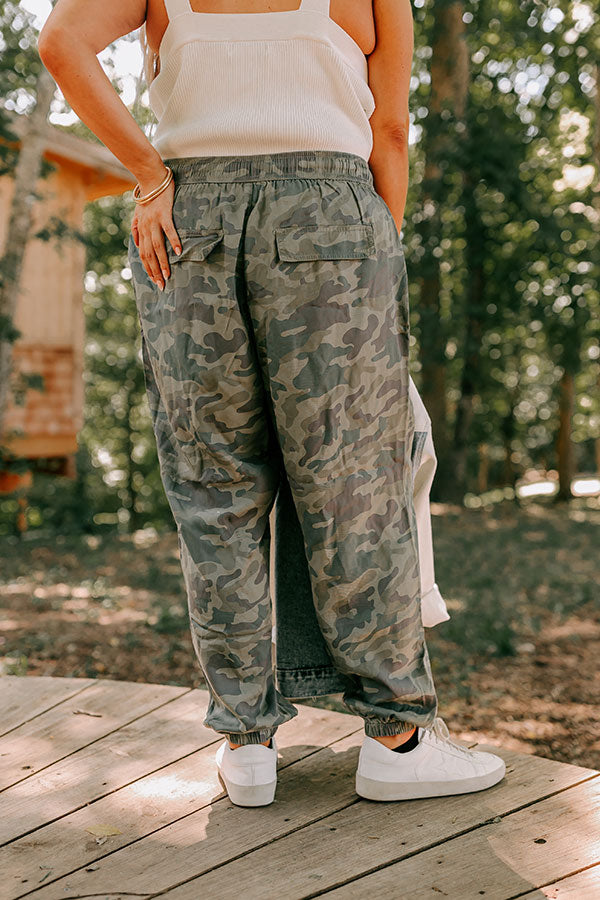 The Tryston Midrise Camo Joggers Curves