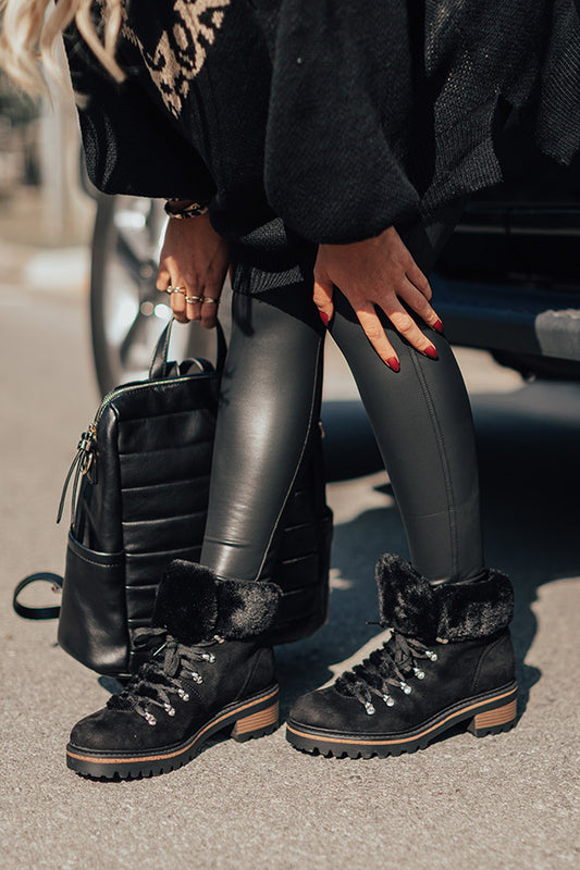 Favor The Cold Fur Lined Boot In Black