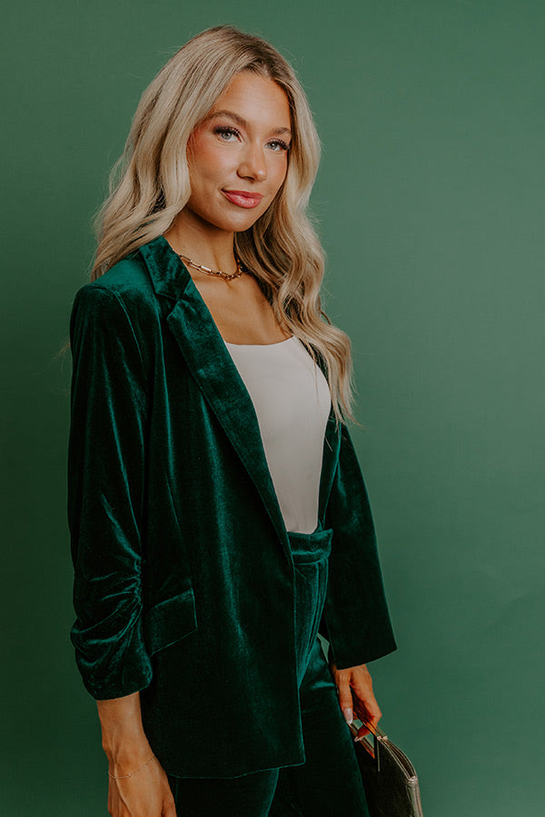 Chic Influencer Velvet Blazer In Hunter Green
