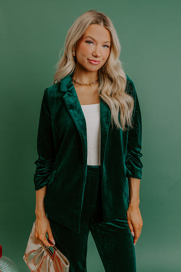 Chic Influencer Velvet Blazer In Hunter Green