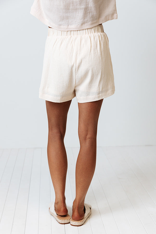 Oh, Tell Me More Shorts In Cream
