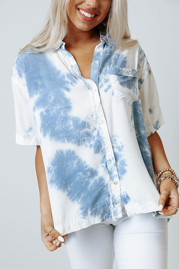 Keep The Peace Tie Dye Top In Blue