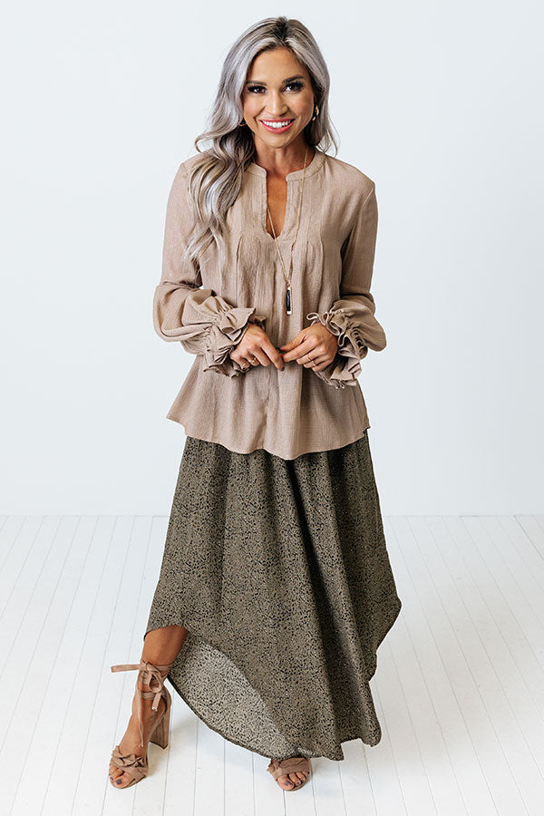 Santa Cruz Chic Shift Top In Taupe