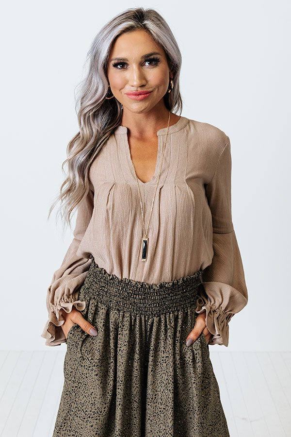 Santa Cruz Chic Shift Top In Taupe