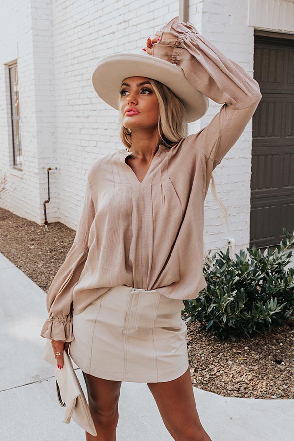 Santa Cruz Chic Shift Top In Taupe