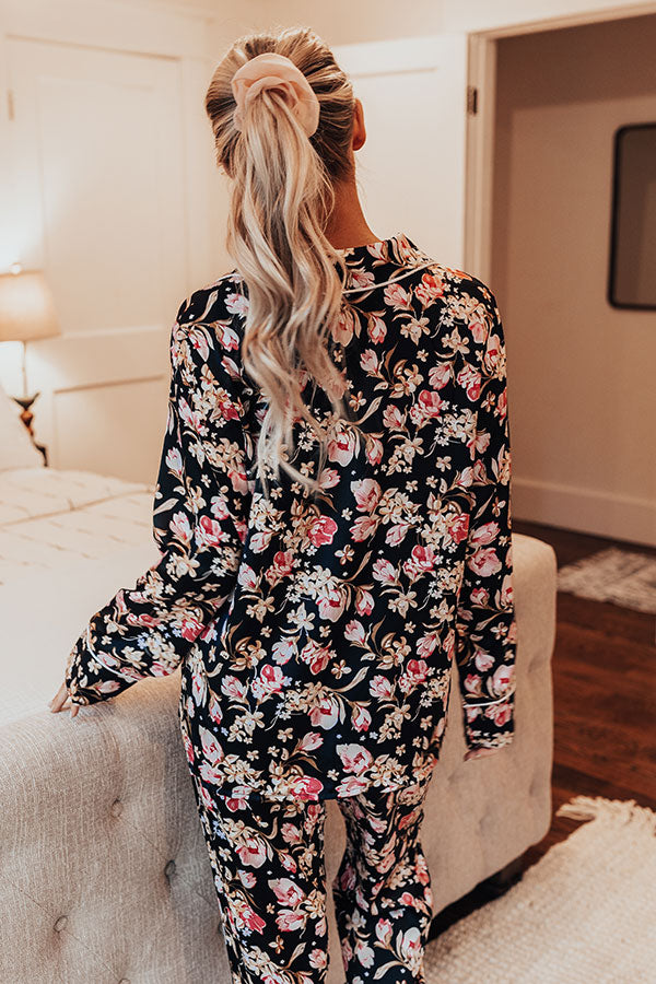 Ready To Wind Down Floral Top In Black