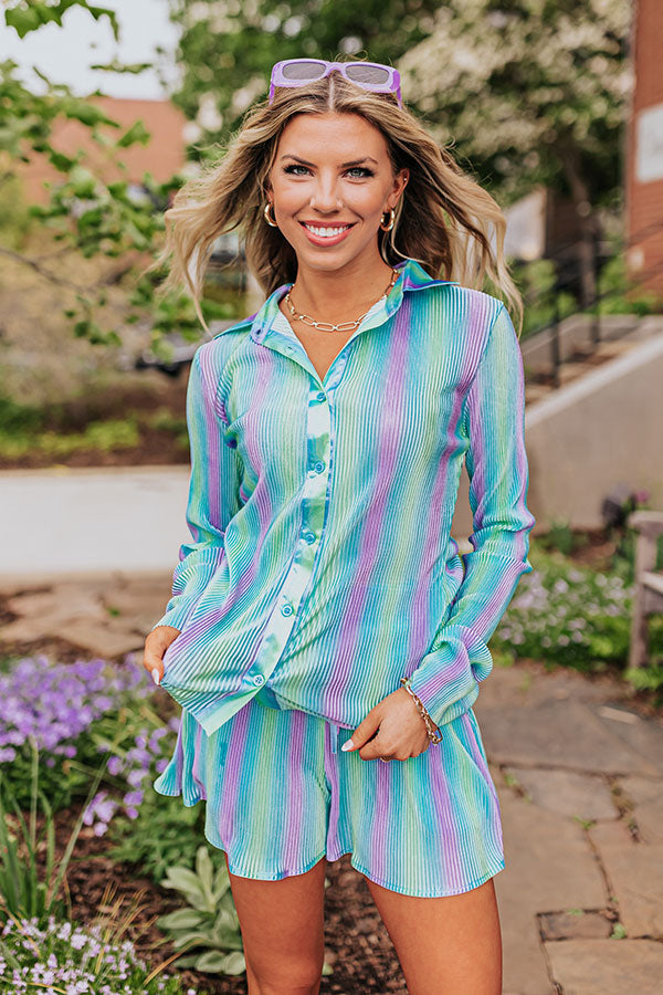 Delightful Dip Pleated Top In Sky Blue