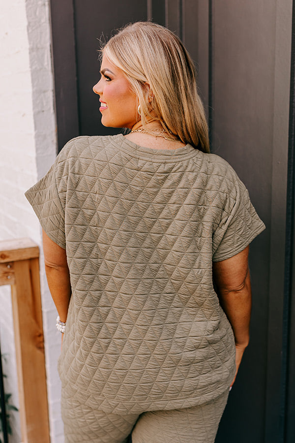 Creekside Cabin Shift Top In Sage Curves