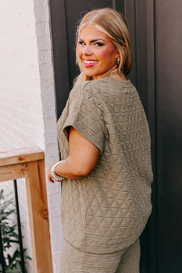 Creekside Cabin Shift Top In Sage Curves