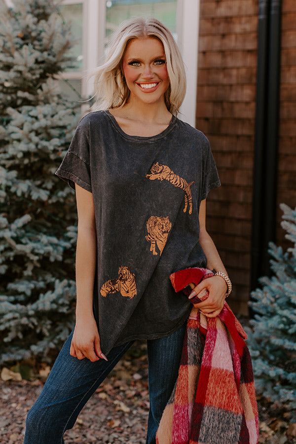 Good Behavior Graphic Tee In Vintage Black