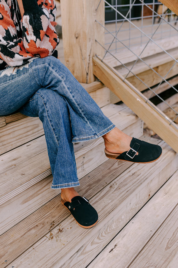 The Carolina Nubuck Clog In Black